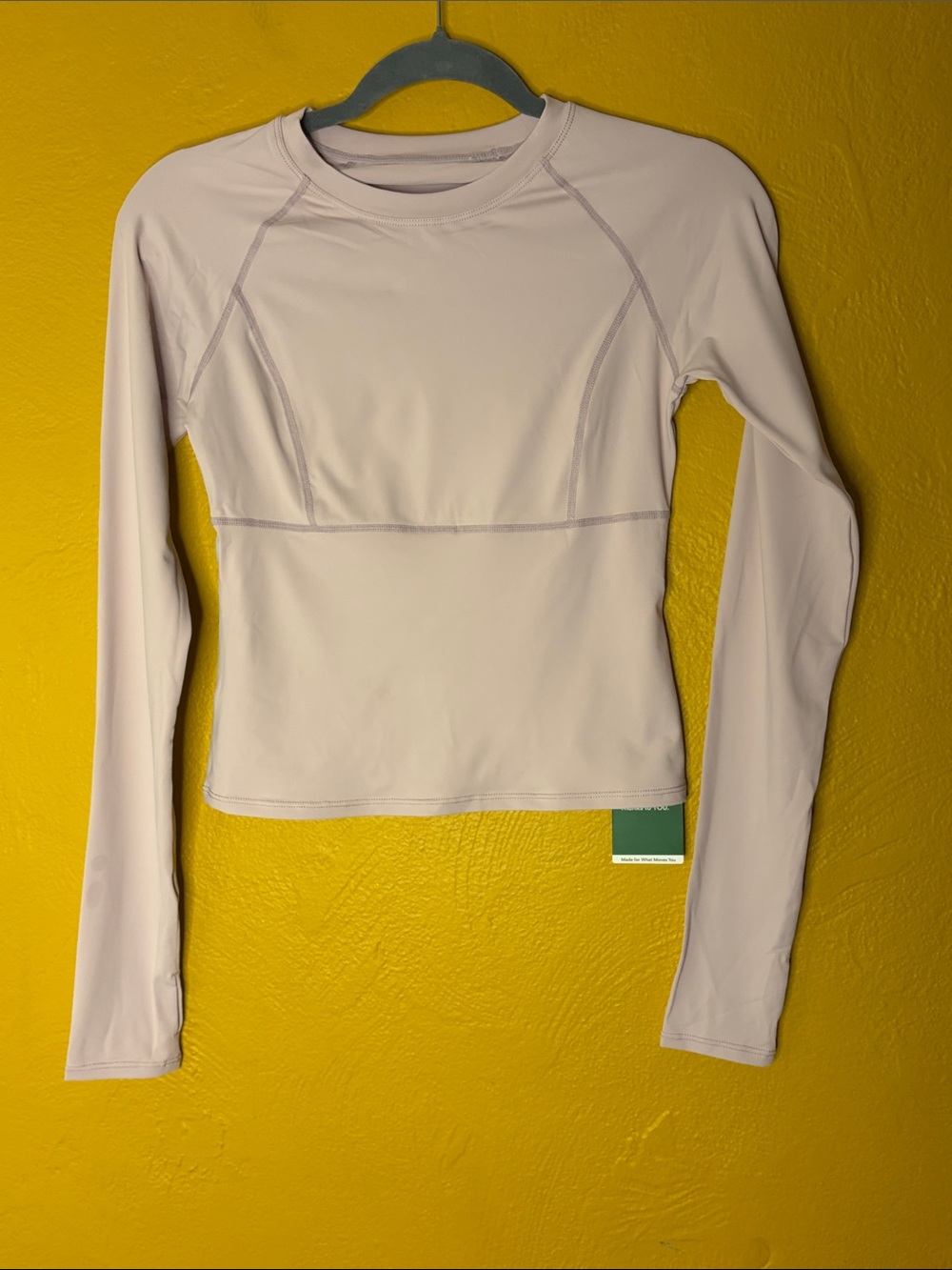 HALARA NWT Small Long Round Neck Long Sleeve Thumb Hole Yoga Top Light Purple